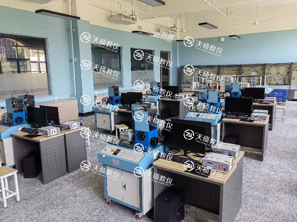 中原科技學院新（xīn）校區理工學部實驗室